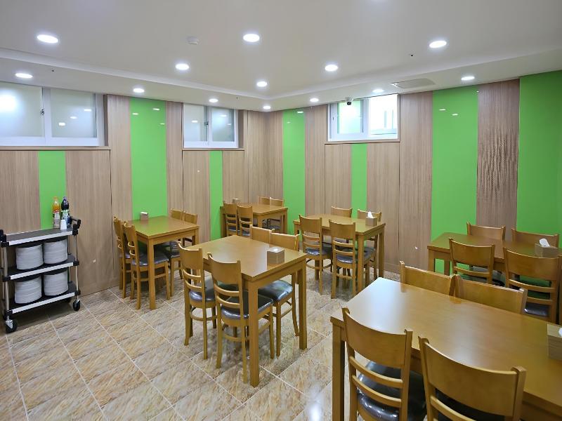 Champion Hotel — photo 6