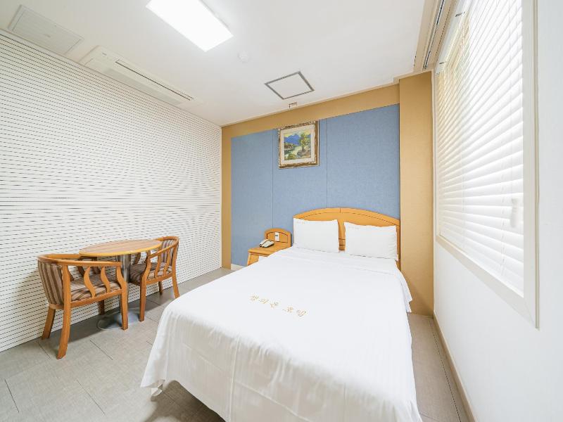 Champion Hotel — photo 34