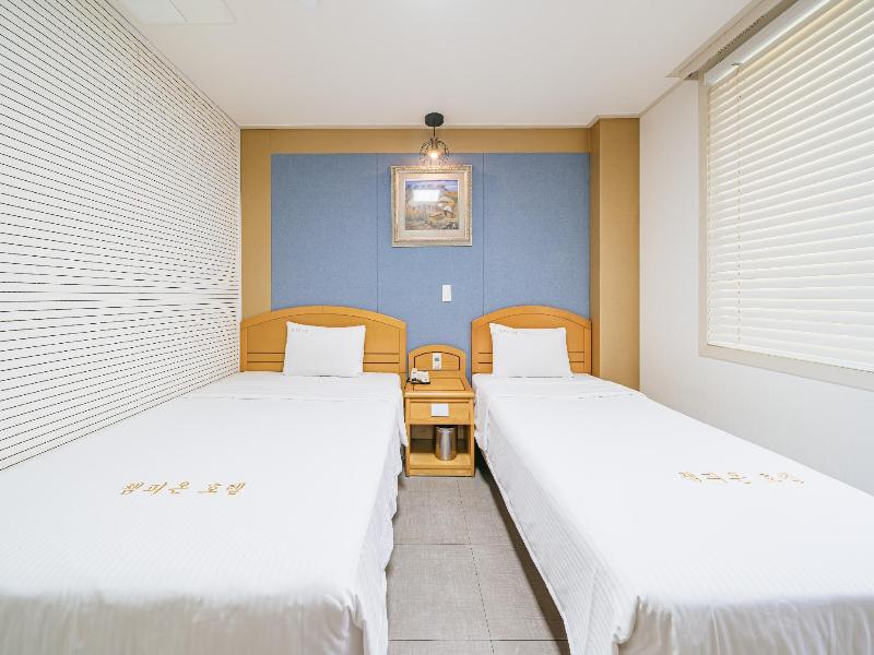 Champion Hotel — photo 35