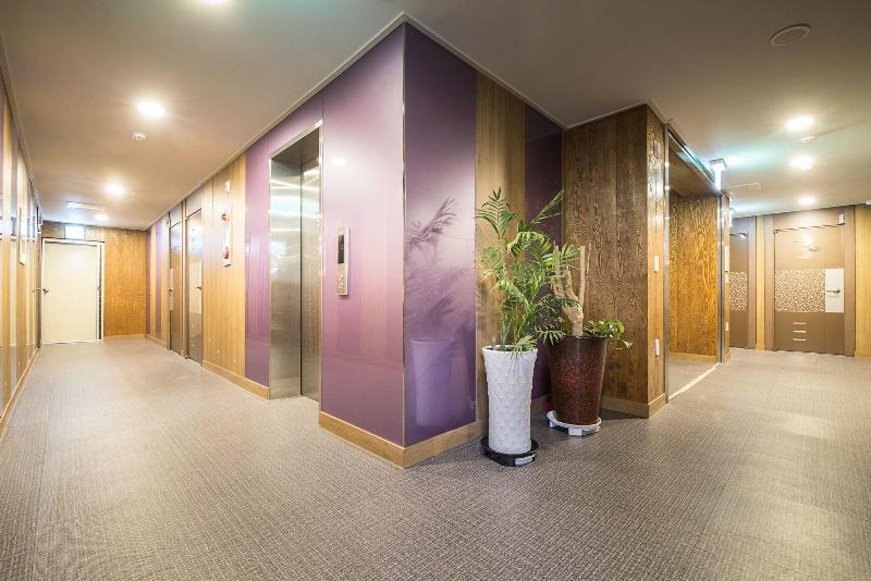 Champion Hotel image