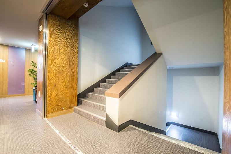 Champion Hotel image