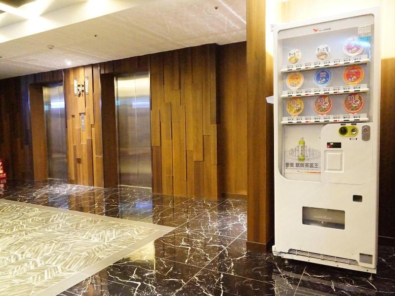 HOYA Resort Hotel Kaohsiung image