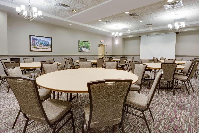Drury Inn Suites Middletown Franklin image