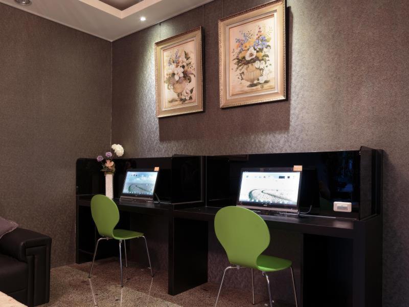 O House Hotel image