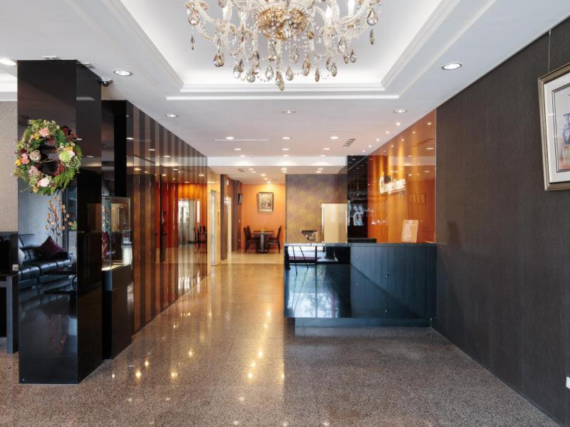 O House Hotel image