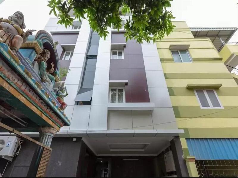 Oyo 17224 Swarnam Residency image