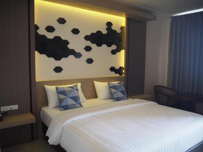 THE CHIC 101 HOTEL image 7