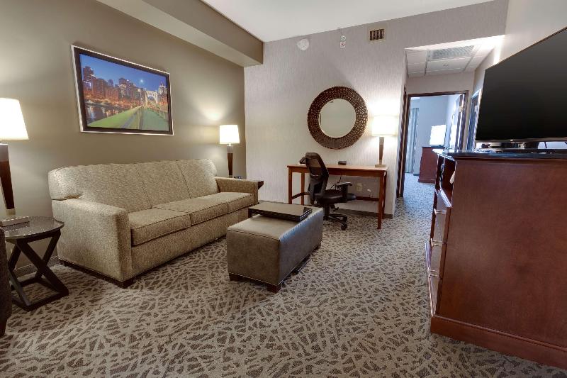 Drury Inn Suites Pittsburgh Airport Settlers Ridge
