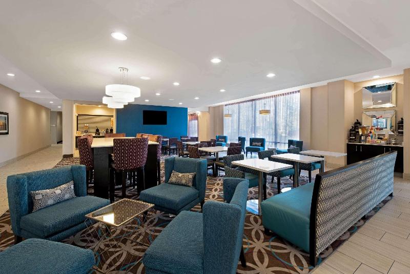 La Quinta Inn & Suites By Wyndham West Monroe image