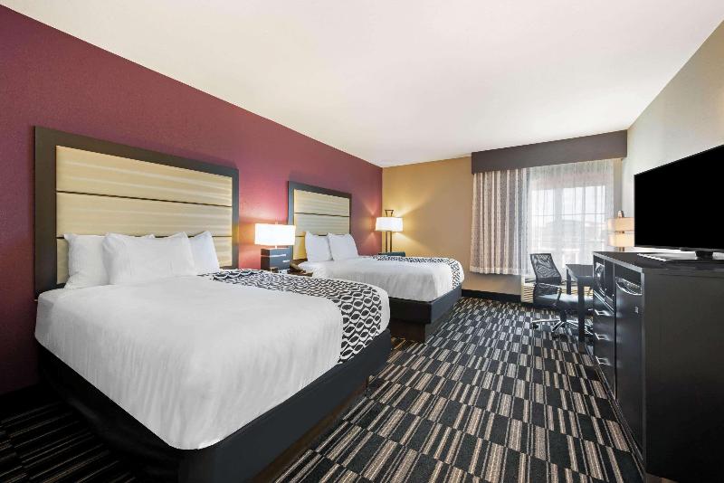 La Quinta Inn & Suites By Wyndham West Monroe image