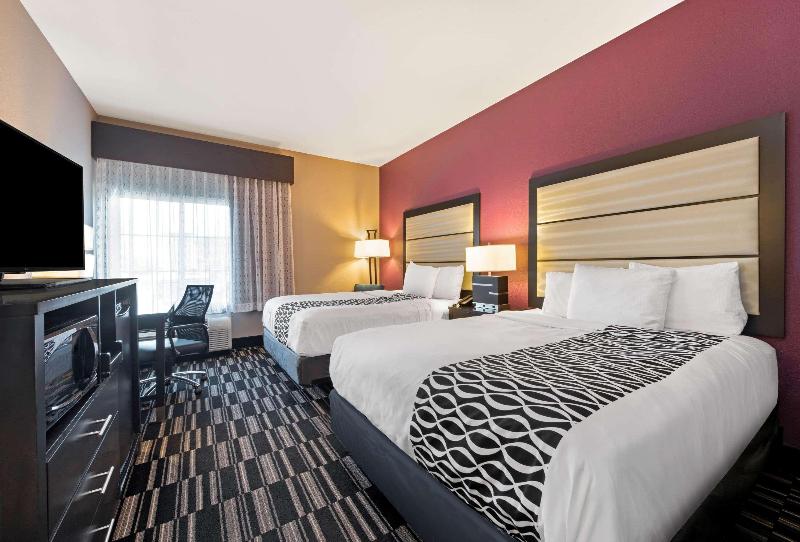 La Quinta Inn & Suites By Wyndham West Monroe image