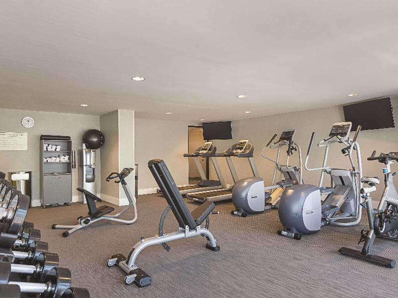 La Quinta Inn & Suites By Wyndham Salem Nh image