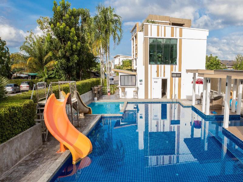 TRAT CITY HOTEL image