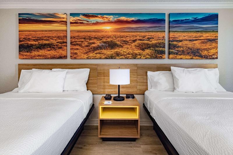 Days Inn by Wyndham Del Rio image