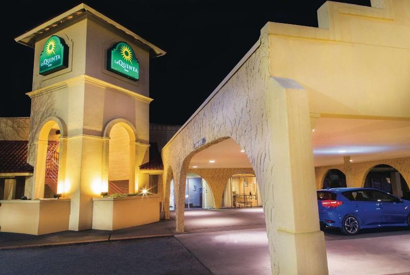 Days Inn by Wyndham Del Rio image