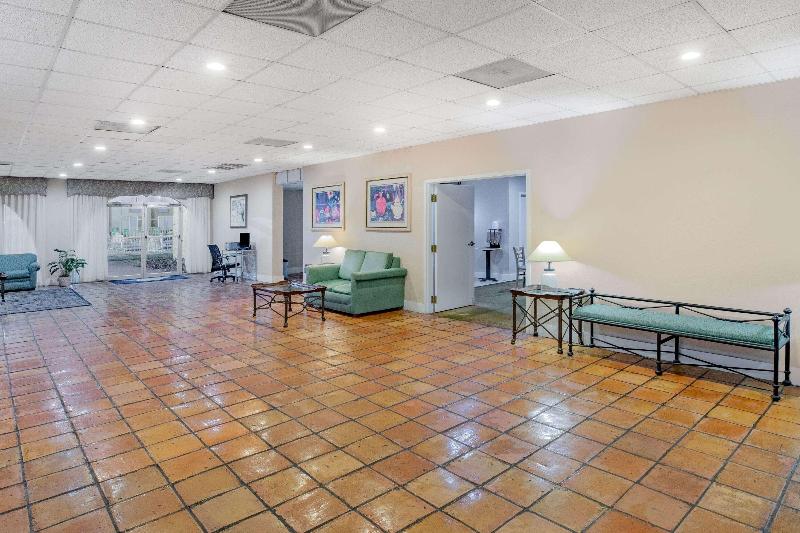 Days Inn by Wyndham Del Rio image