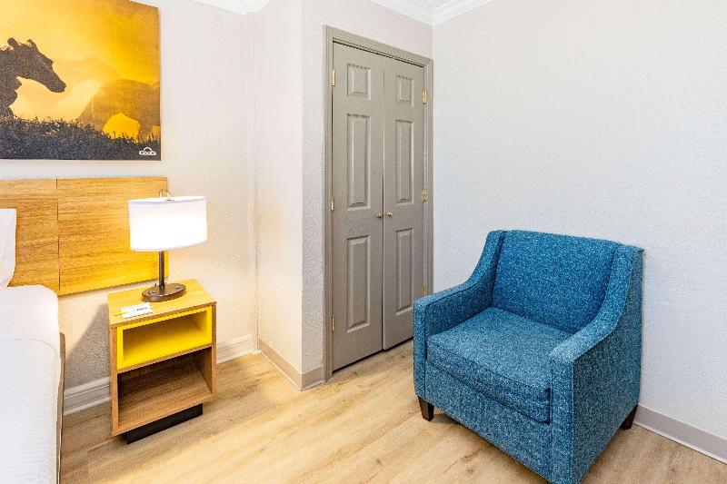 Days Inn by Wyndham Del Rio image