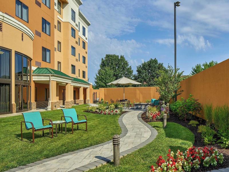 Courtyard Philadelphia Langhorne image