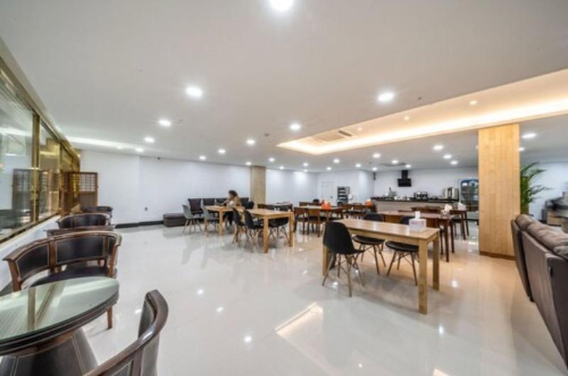 Mayone Hotel image