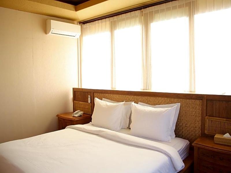 Graha Sandat Villas image
