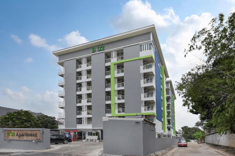 B32 Apartment