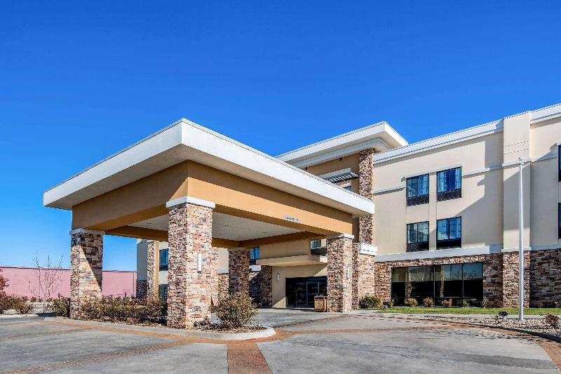 La Quinta by Wyndham Pampa image
