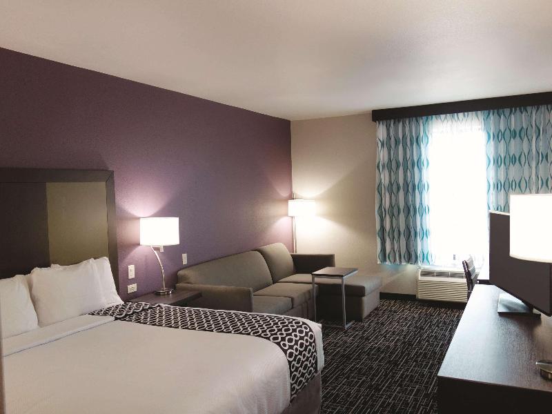 La Quinta by Wyndham Pampa image