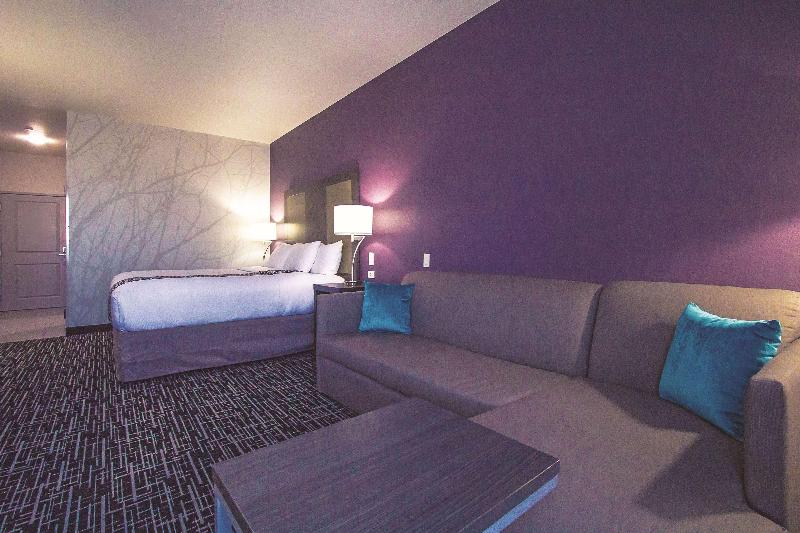 La Quinta by Wyndham Pampa image