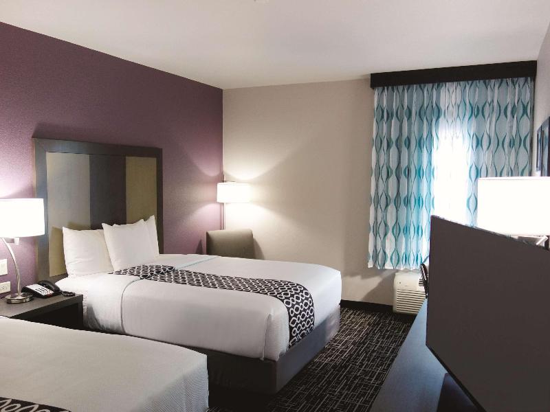 La Quinta by Wyndham Pampa image