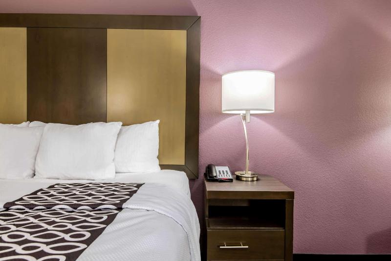 La Quinta by Wyndham Pampa image
