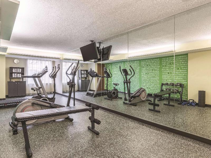 La Quinta Inn & Suites Knoxville Papermill