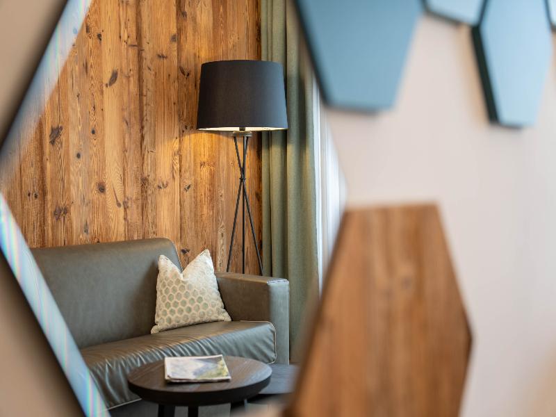 Elements Resort Zell am See image