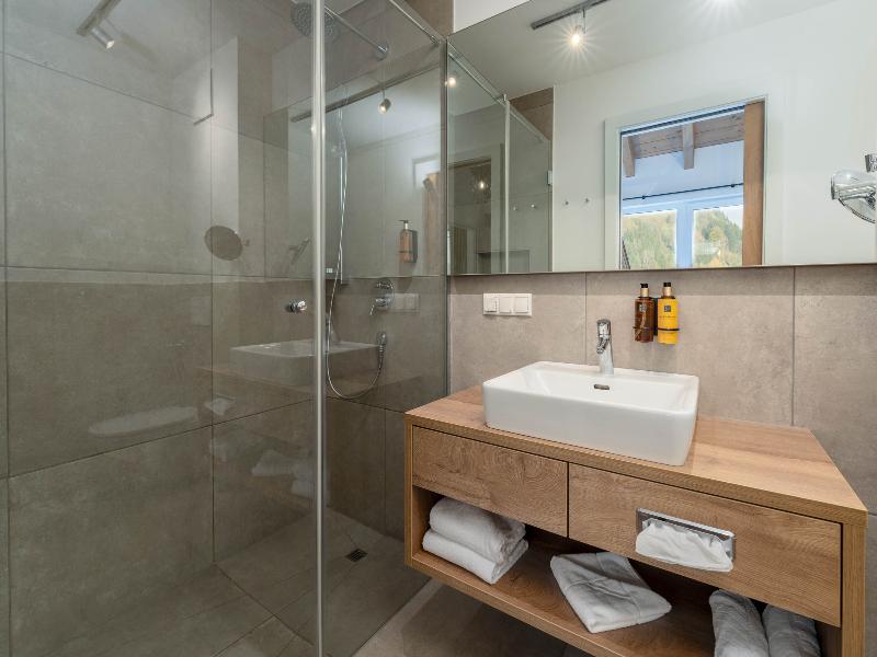 Elements Resort Zell am See image