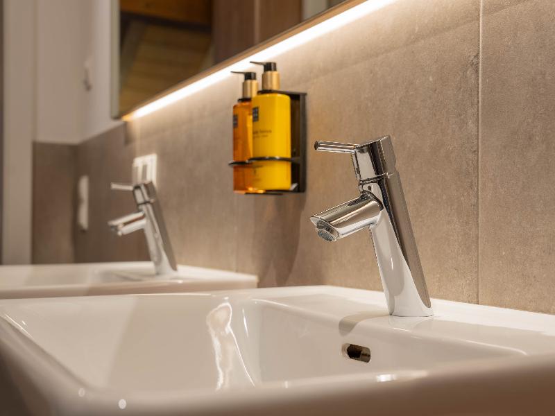 Elements Resort Zell am See image