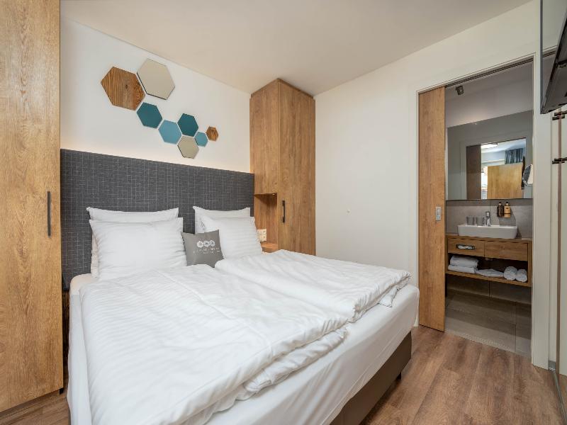 Elements Resort Zell am See image