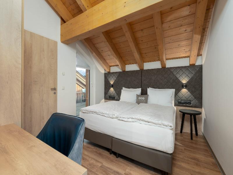 Elements Resort Zell am See image