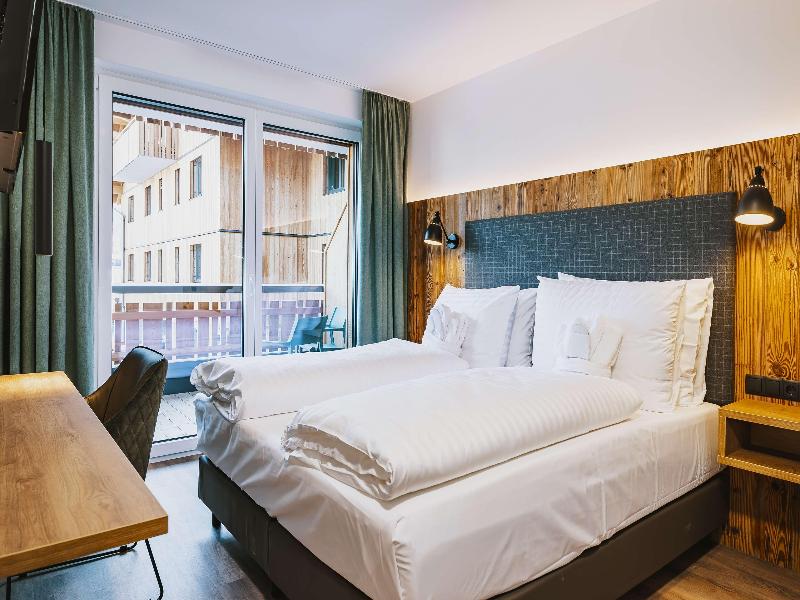 Elements Resort Zell am See image