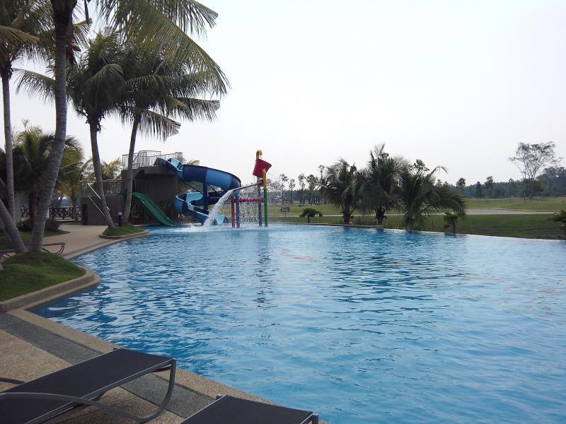 Amverton Cove Golf and Island Resort image