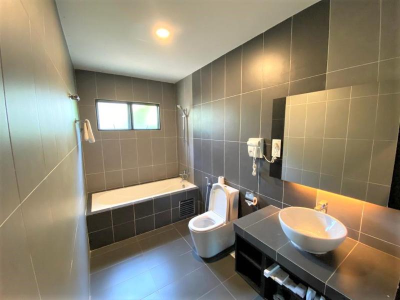 Amverton Cove Golf and Island Resort image