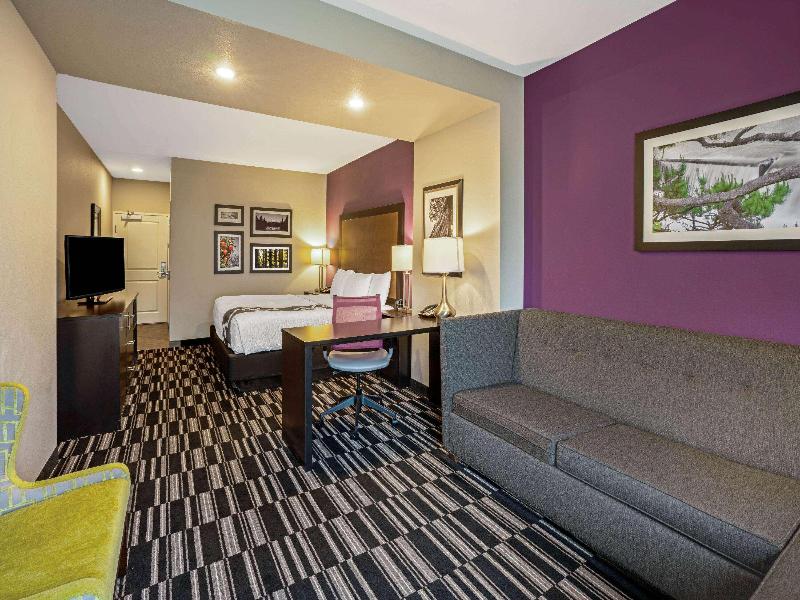 La Quinta Inn & Suites Tumwater - Olympia image