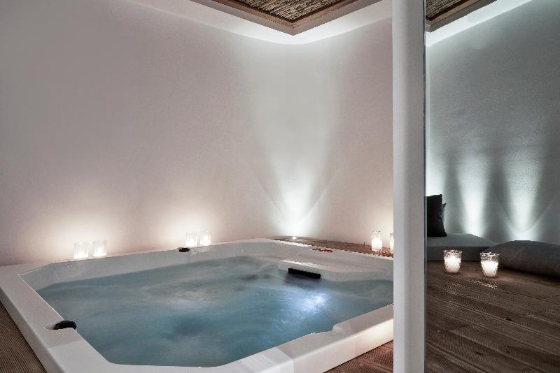 Radisson Blu Euphoria Resort