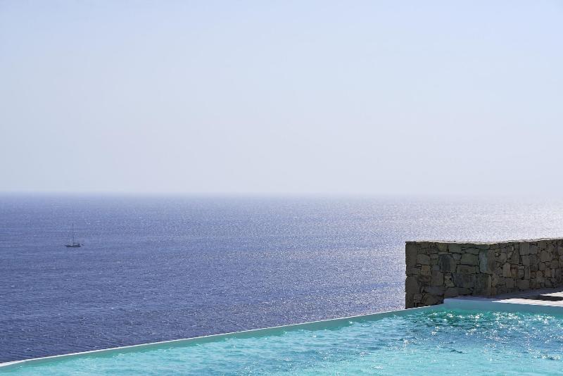 Radisson Blu Euphoria Resort