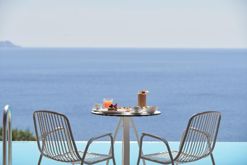 Radisson Blu Euphoria Resort
