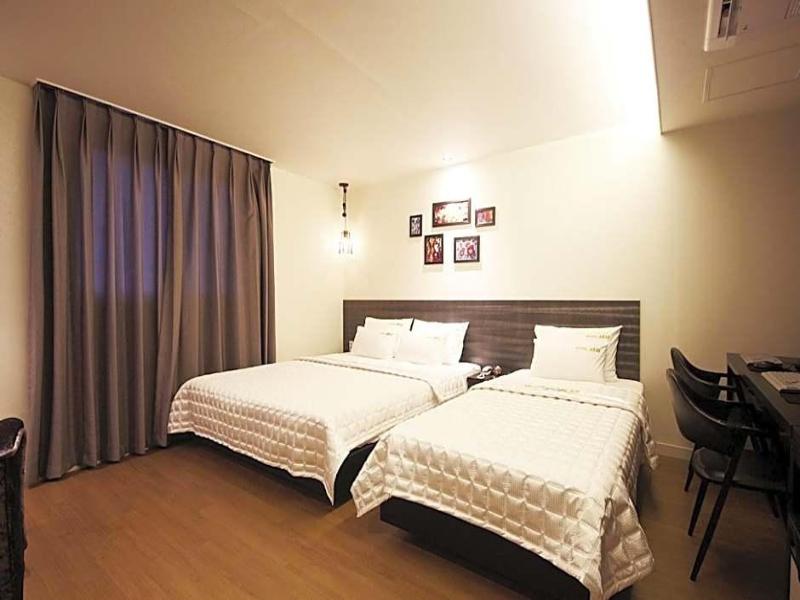 MU HOTEL image