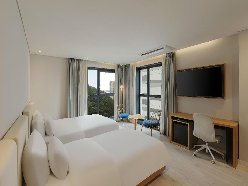 Hotel Londoner Gwanganlli image