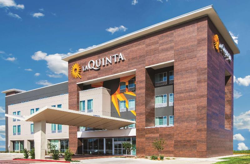La Quinta Inn & Suites by Wyndham Bloomington IN