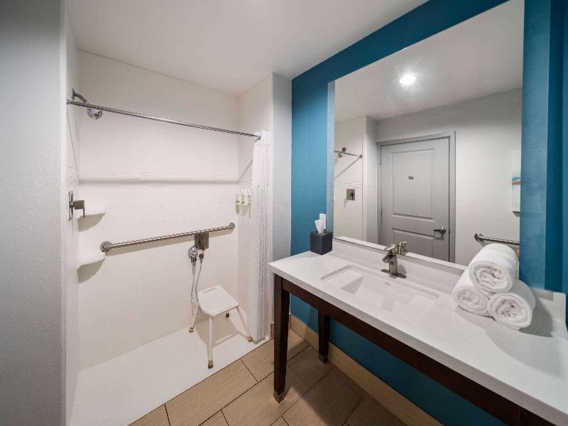 La Quinta Inn & Suites By Wyndham Rockport -Fulton image 6