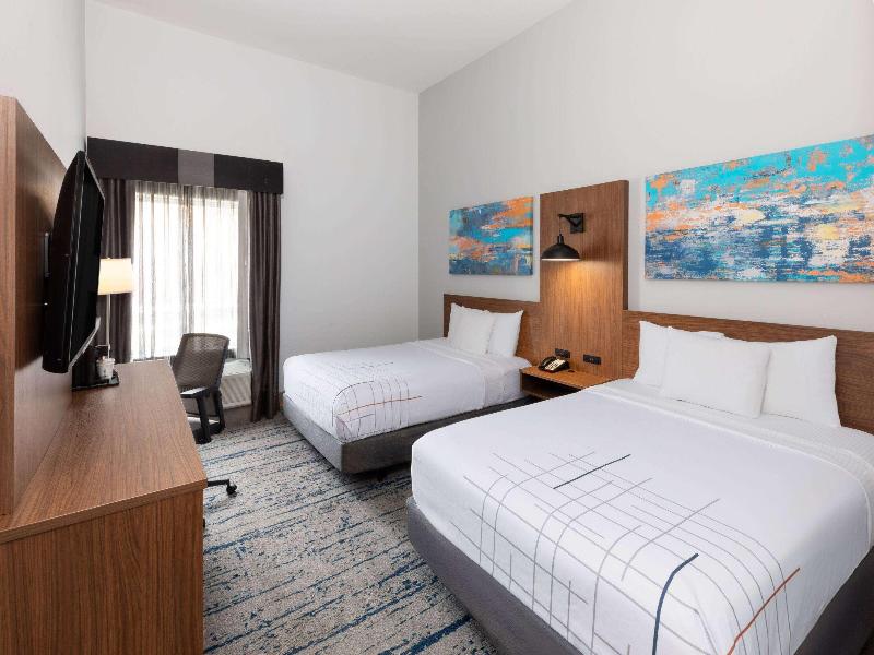 La Quinta Inn & Suites By Wyndham Rockport -Fulton image