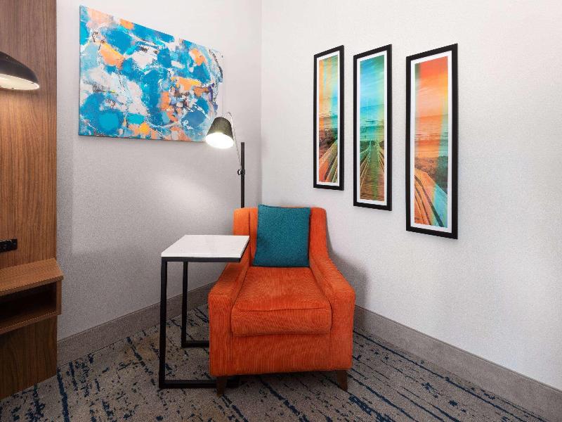 La Quinta Inn & Suites By Wyndham Rockport -Fulton image