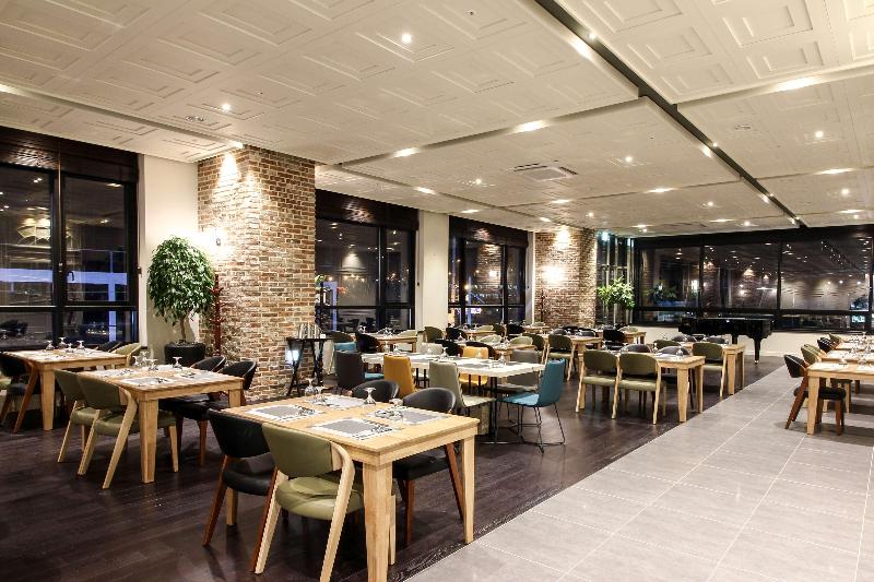 Golden Tulip Ever Yongin Hotel image